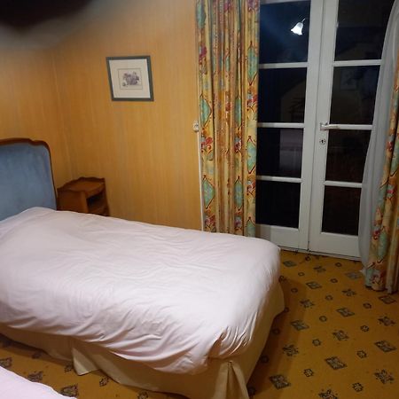 Tromcourt Hotel Couvin Ngoại thất bức ảnh
