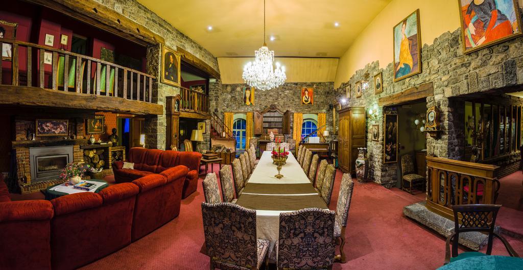 Tromcourt Hotel Couvin Phòng bức ảnh