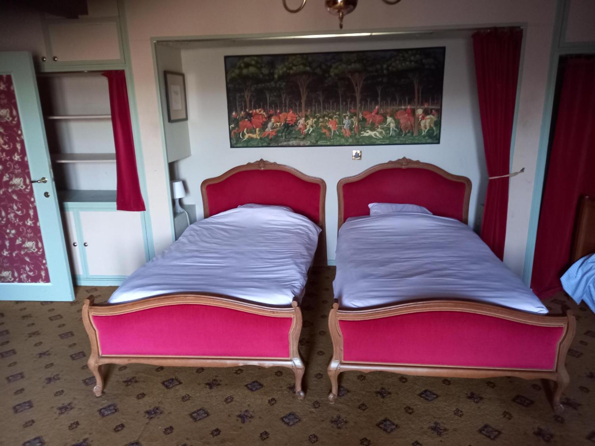 Tromcourt Hotel Couvin Ngoại thất bức ảnh